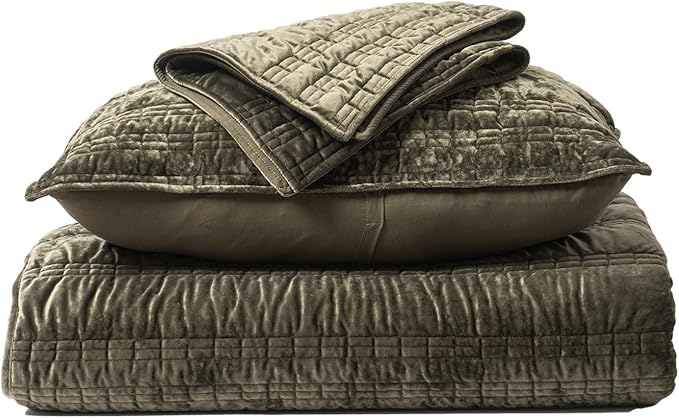 EVERGRACE Luxury Ruched Velvet Quilt Queen Size, Ultra Soft Bedspread Coverlet Set, Lightweight Velvet Comforter, Quilted Bedding Cover with 2 Matching Shams for All Season, Olive Green