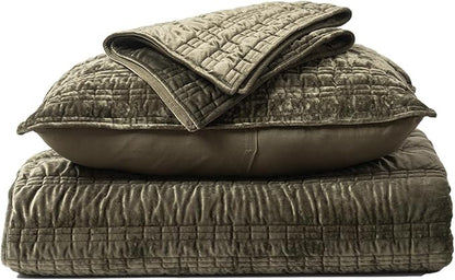EVERGRACE Luxury Ruched Velvet Quilt Queen Size, Ultra Soft Bedspread Coverlet Set, Lightweight Velvet Comforter, Quilted Bedding Cover with 2 Matching Shams for All Season, Olive Green