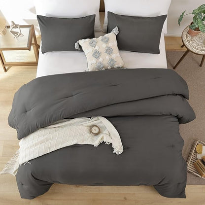 ROSGONIA Oversized King Comforter 120x120, 3pcs Super King Comforter (1 Dark Gray Comforter & 2 Pillowcases) Lightweight Warm Bedding Blanket Quilt