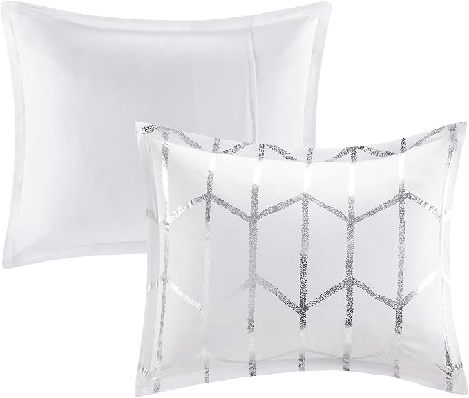 Intelligent Design Raina King/Cal King Comforter Set, Soft Microfiber, Modern Geometric Metallic Bed Set, 5 Pieces College Bedding with 2 Shams, 2 Toss Pillows White/Silver