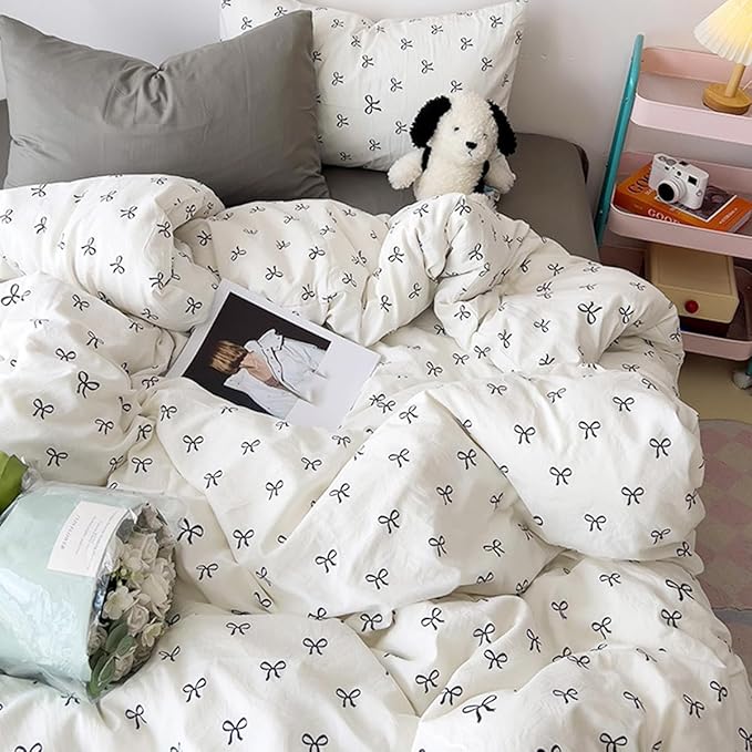 White Queen Comforter Set Black Bow Comforter Set Queen Size, Quilt Bedding Set 3 Pieces, Soft Lightweight Comforter(90‘’ x 90‘’) for Girl All Season & 2 Pillowcases(30‘’x20‘’)