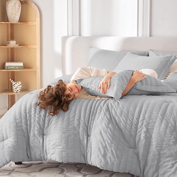 MUXHOMO 5 Pieces Twin XL Comforter Set, Seersucker Bed in a Bag Twin XL Size, All Season Luxury Bedding Set with Comforter, Flat Sheet, Fitted Sheet, Pillowcase & Sham, Light Grey