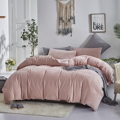 CLOTHKNOW Pink Velvet Twin/Twin XL Comforter Set 3Pcs Bedding Comforter Sets Soft Pink Comforter with 2 x Pillow Cases