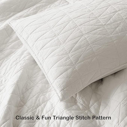 HORIMOTE HOME Quilt Set Twin Size, Stone-Washed Chic Rustic Cream White Coverlet with Classic Triangle Stitched Pattern, Ultra Soft Lightweight Quilted Bedspread for All Season, 2 Pieces
