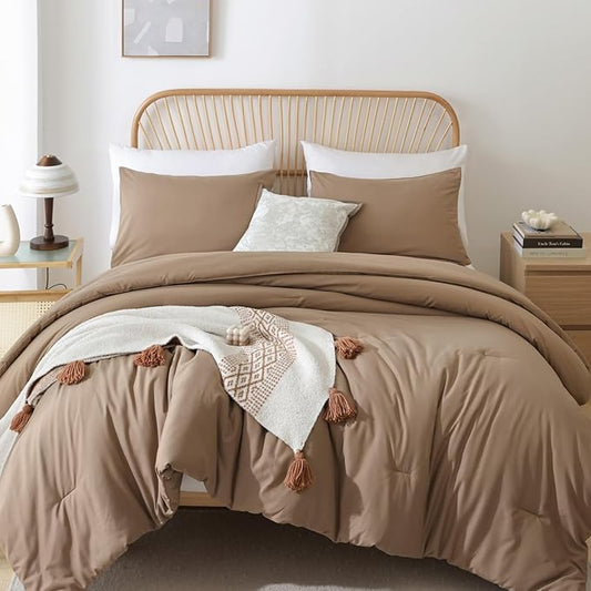 ROSGONIA Oversized King Comforter 120x120, 3pcs Super King Comforter (1 Dark Khaki Comforter & 2 Pillowcases) Lightweight Warm Bedding Blanket Quilt