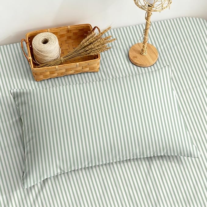 Striped Comforter Set Queen Size Green White Wide Stripes Pattern Bedding Set for All Season Soft Fluffy Down Alternative Comforter 3 Pieces, 100% Microfiber, 2 Pillowcases