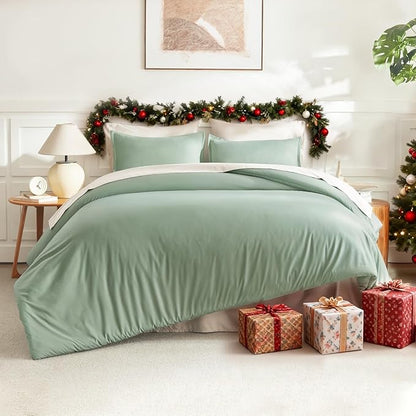 Litanika Oversized King Comforter Set 120x98, 3 Pieces Sage Green Lightweight Solid Bedding Set, All Season Fluffy Bed Set Quilt Blanket (1 Comforter & 2 Pillowcases)