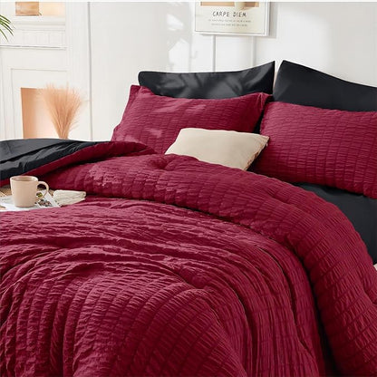 HYMOKEGE Dark Red/Black Duvet Cover Full Size, Ultra Soft 3-Piece Seersucker Duvet Cover Set with Zipper Closure, Soft Brushed Microfiber Bedding Set with 8 Corner Ties (80"x90", 2 Pillowshams)