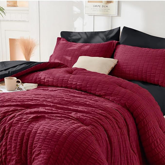 HYMOKEGE Dark Red/Black Duvet Cover Full Size, Ultra Soft 3-Piece Seersucker Duvet Cover Set with Zipper Closure, Soft Brushed Microfiber Bedding Set with 8 Corner Ties (80"x90", 2 Pillowshams)
