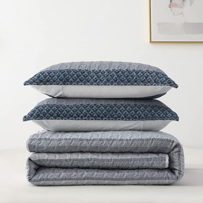 DURLENGEN Quilt Set California King Size 3Pcs,Soft Microfiber Lightweight Bedspread,Blue & Navy Striped Geometric Pattern Coverlet for All Season Layering(Cal King 112x104, Blue Patchwork)