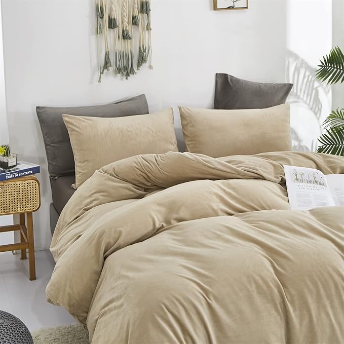 Luxlovery Cream Coffee Velvet Comforter Set King Beige Khaki Flannel Bedding Comforter Minimalist Bedding Set Solid Dark Champagne Blanket Quilts Heavyweight Winter Taupe Color Comforter for King Bed