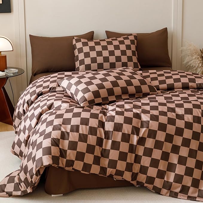 CLOTHKNOW Dark Brown Plaid King Size Comforter Set Grid Bedding Comforter Sets Soft Checker Geometric Comforter with 2 x Pillow Cases