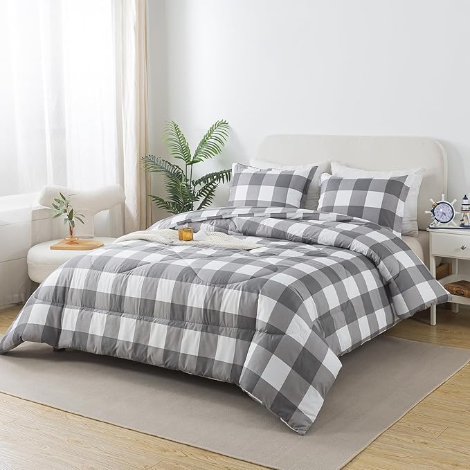 Caressma White Gray Plaid Comforter Set King, Farmhouse Grid Plaid Comforter Bedding Set for All Seasons, Classic Gingham Pattern Print Soft Microfiber 3 Pieces Comforter with Pillowshmas