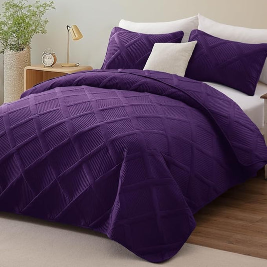 Exclusivo Mezcla King Quilt Set- Deep Purple Quilts Bedding Set with 2 Pillow Shams, Modern King Bedspread with Striped Pattern, Soft Lightweight Bedspreads Coverlets for All Seasons