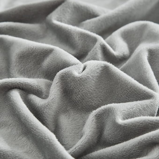 CLOTHKNOW Grey Velvet Full Size Comforter Set Gray Bedding Comforter Sets Soft Silver Comforter Cozy Flannel Comforter with 2 x Pillow Cases