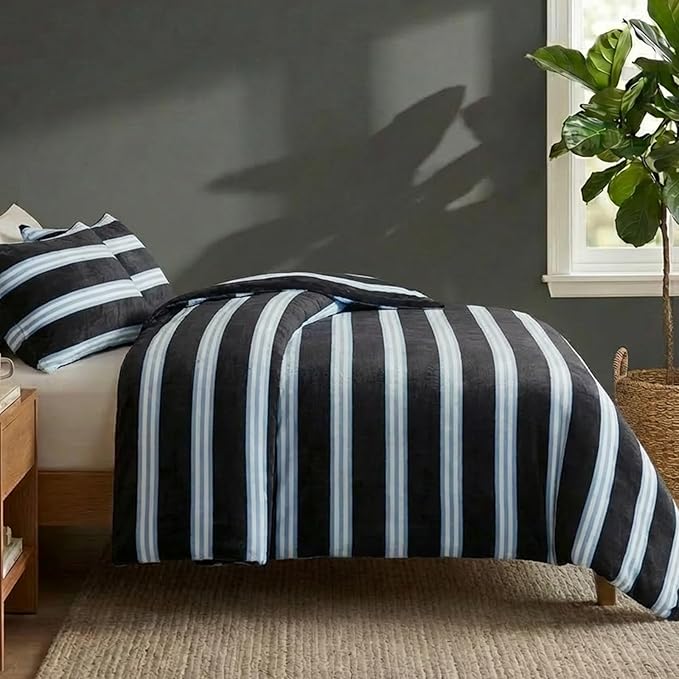 Bedbay Striped Comforter Set Fluffy Fleece Queen Comforter Set Soft Warm Flannel Velvet Comforter 3 Pcs Blue Black Striped Bedding Set Modern Stripes Pattern Queen Bed Set for All Seasons