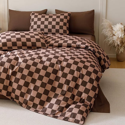 CLOTHKNOW Dark Brown Plaid King Size Comforter Set Grid Bedding Comforter Sets Soft Checker Geometric Comforter with 2 x Pillow Cases