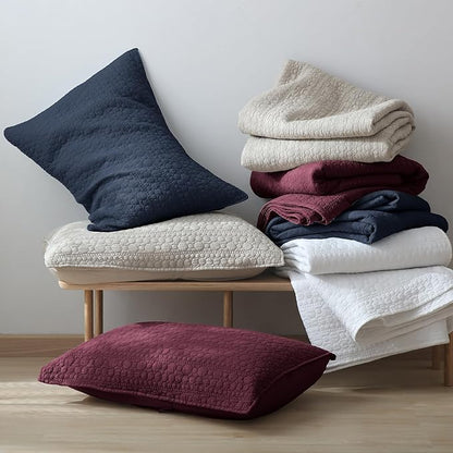 HORIMOTE HOME Burgundy Quilt Set Twin Size, Lightweight Soft Pre-Washed Microfiber Classic Circle Pattern Bedspread Coverlet, 2 Pieces Quilt Bedding Set with Pillow Shams for All Season, 68x86 inches