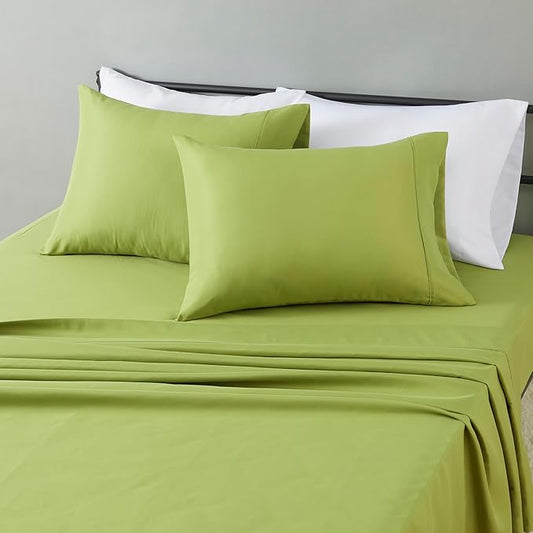 Amazon Basics Lightweight Super Soft Breathable Microfiber 4-Piece Bed Sheet Set, Queen, Oliver Light, Solid