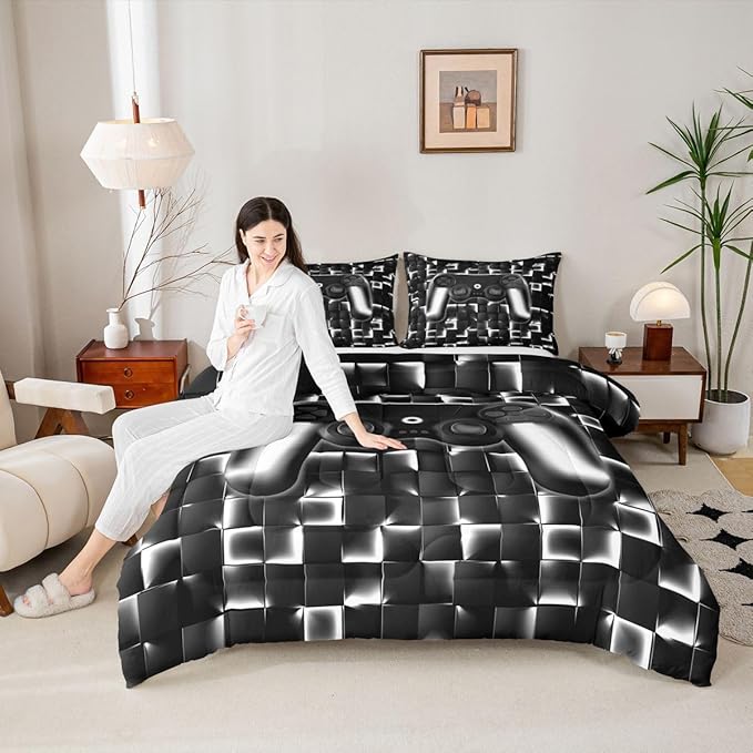 Erosebridal Video Game Queen Boys Bedding Set Gamer Kids Comforter Geometric Gaming Bedding Comforter Teen Men Neon Lights Checkered Game Console Bed Set Black White Gradient Gamepad Quilt 3 Piece
