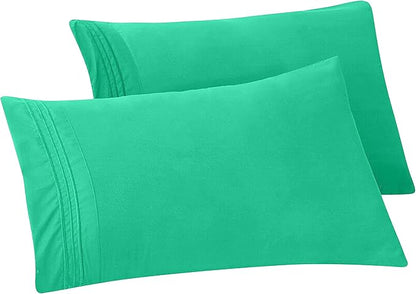 Elegant Comfort Solid Pillowcases 1500 Premium Hotel Quality Microfiber - Smooth Weave, Wrinkle and Fade Resistant, Easy Slip-On, 2-Piece Set, Standard/Queen Pillowcase, Paradise Teal