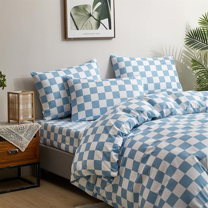 CLOTHKNOW Blue White Plaid Comforter Set Twin Grid Bedding Sets Kids Comforter Soft Light Blue Comforter Sets Twin with 2 x Pillow Cases