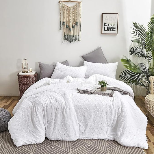 Houseri Full Size Comforter Set - Boho Tufted Bedding for Teen Girls in Plain White Jacquard with Geometric Embroidery and Aztec Quilt Blankets