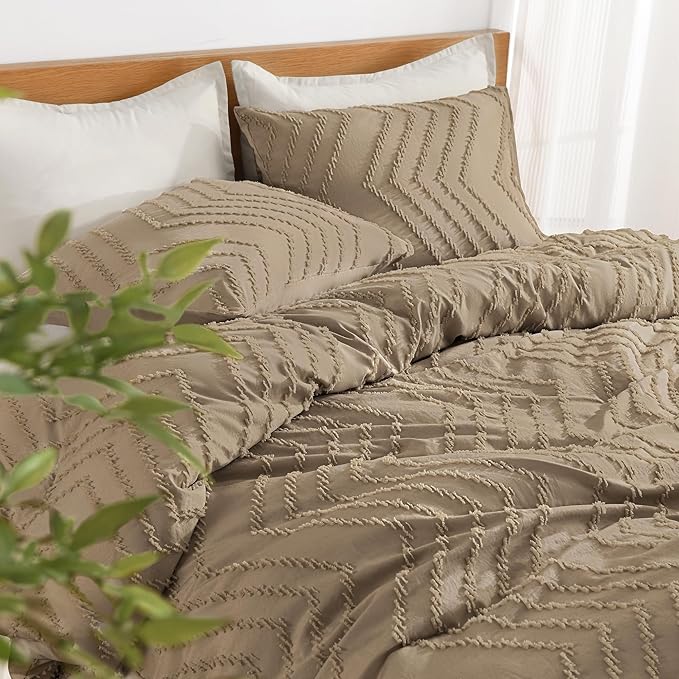 Litanika Taupe California King Comforter Set, 3 Pieces Cal King Oversized Chevron Tufted Boho Bedding Comforter Sets, Fluffy Bed Set (104x96In Comforter & 2 Pillowcases)