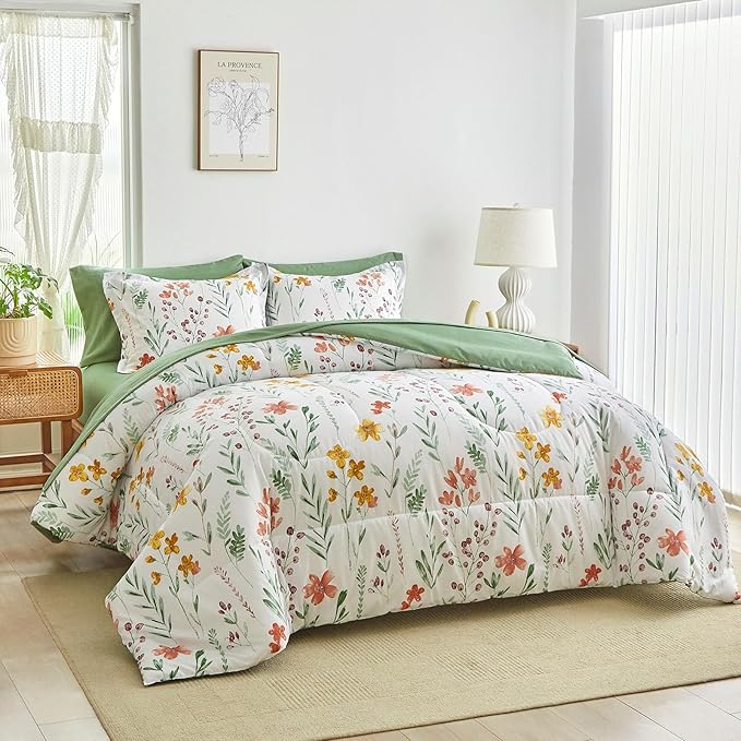 AIKASY Bed in a Bag 7 Pieces King Size - Floral Print - Soft Microfiber, Reversible Bed Comforter Set (1 Comforter, 2 Pillow Shams, 1 Flat Sheet, 1 Fitted Sheet, 2 Pillowcases)（White, King）