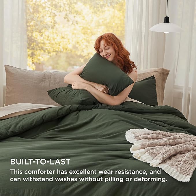 Bedsure King Comforter Set, Dark Green Soft Prewashed Bedding for All Seasons, 3 Pieces GentleSoft™ Bed Set, 1 Lightweight Comforter (104"x90") and 2 Pillowcases (20"x36")
