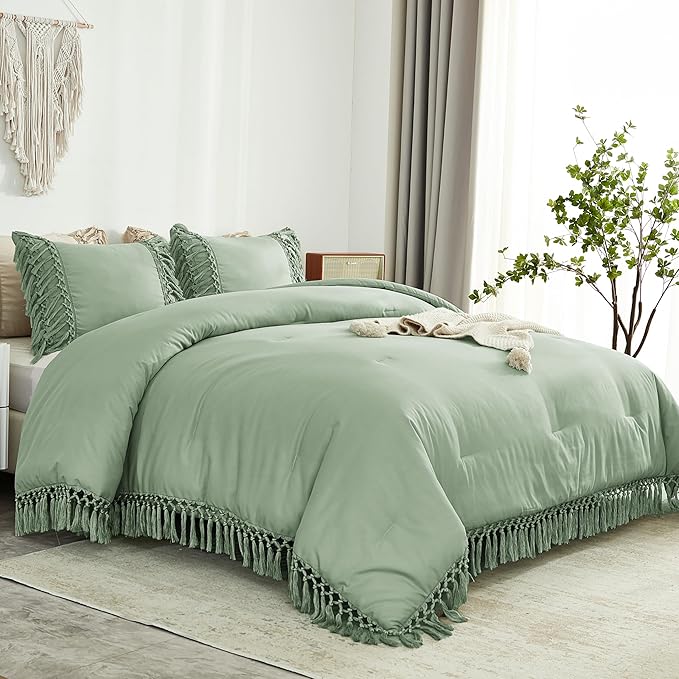 Andency Comforter King Size Set Sage Green, 3 Pieces Boho Tassel Lightweight Vintage Soft Bedding Comforter Sets for King Bed, All Season Fluffy Fringe Bed Set (104x90In Comforter & 2 Pillowcases)