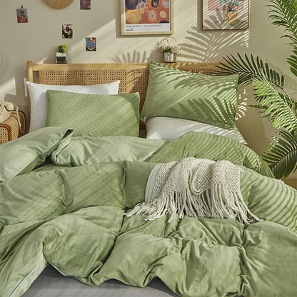 Houseri Sage Green Velvet Comforter Set Twin Girls Boys Kids Light Green Fluffy Bedding Warm Micromink Sherpa Comforters Soft Comfy Grass Green Lightweight Flannel Fuzzy Plush Dorm Bed Quilts Twin