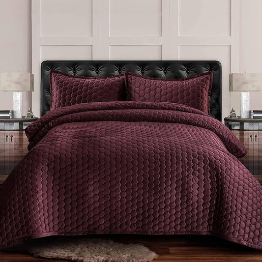 Tribeca Living Lugano Oversized Velvet Quilt Set - All Season, Extra Large, 3 Piece Queen Size Comforter Set with 2 Pillow Shams in Plum Honeycomb Pattern 260GSM