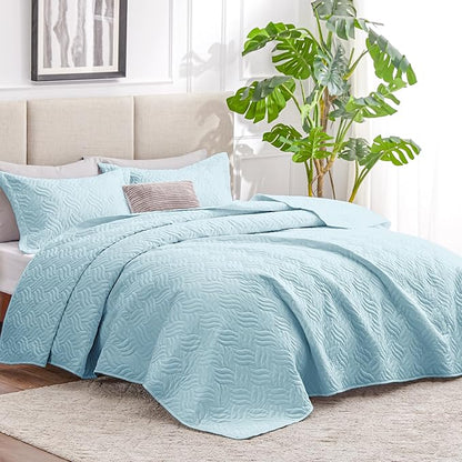 Love's cabin Quilts for Full Bed Light Blue Bedspreads Bedding Set - Lightweight Bedspread Comforter - Wave Pattern Bedding Coverlet for All Season - 3 Pieces (1 Quilt, 2 Pillow Shams)