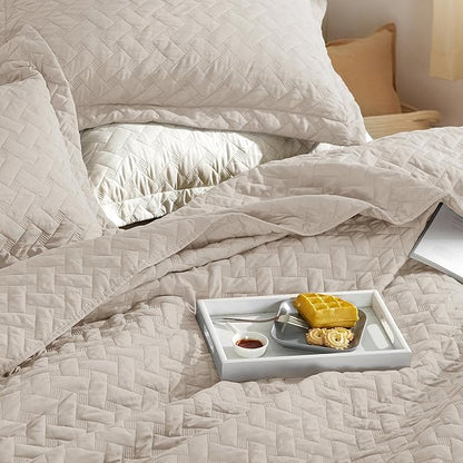 Bedsure Quilts King Size - Lightweight Bedspreads King Size with Basket Weave Pattern, Soft Quilt Bedding Set, Light Beige Comforter Set Coverlet for All Seasons with 2 Pillow Shams (106" x 96") | Skin-Friendly Soft, All-Season Comfort, Breathable, Lig...