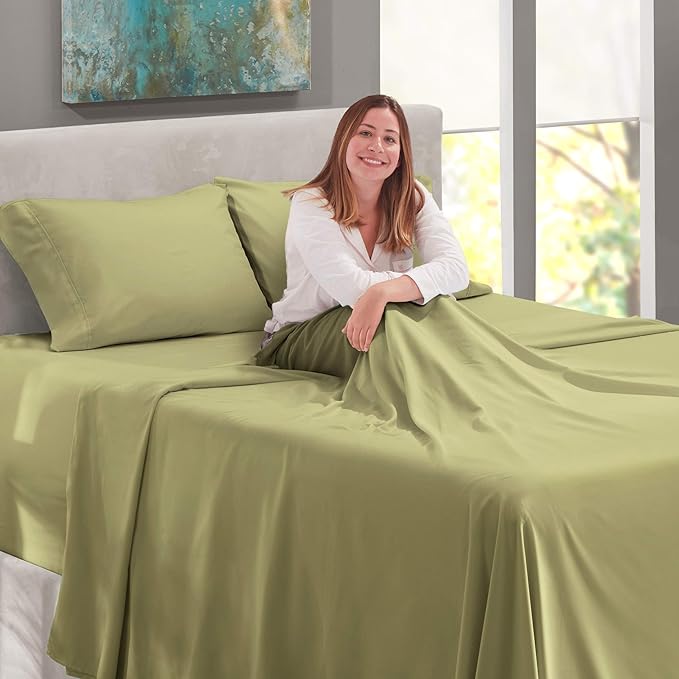 Nestl King Size Sheet Set, 4 Piece Extra Deep Pocket (18-24 inches), Microfiber, Hotel Luxury, Soft, Breathable, Wrinkle-Free, Easy to Care, Sage Green