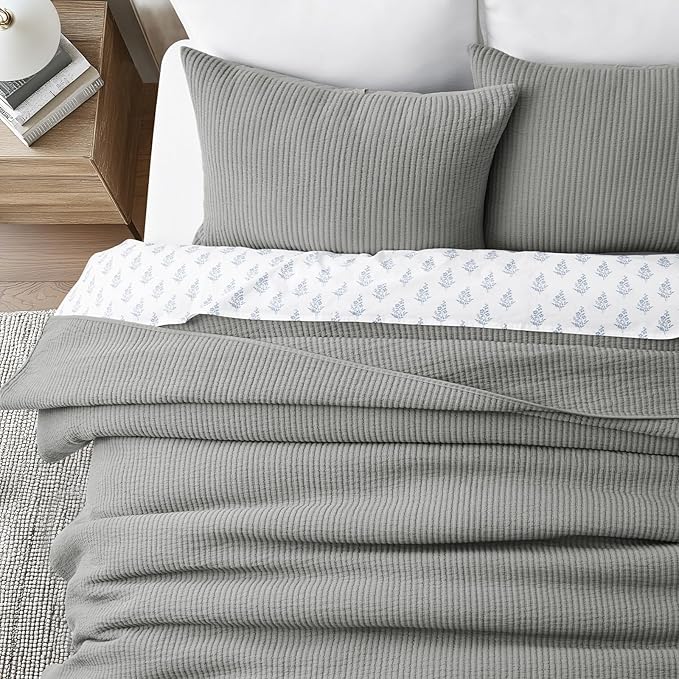 EVERGRACEHOME Cotton Coverlet Set King Size 3 Pieces, Lightweight Soft Ribbed Matelassé Bedspread Quilt Set, Cozy Oversized Quilted Bedding Set with 2 Pillow Shams for All Seasons, Fog Gray
