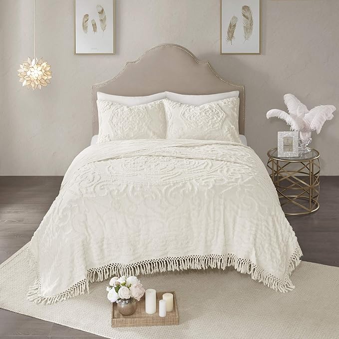 Madison Park Lightweight, Breathable Chenille Tufted Cotton Quilt, Shabby Chic Boho Medallion Design, Tassel Fringe Bedspread Coverlet, Shams Twin/Twin XL(68"x92"), Laetitia, Ivory 2 Piece