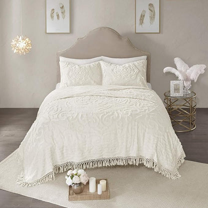 Madison Park Lightweight, Breathable Chenille Tufted Cotton Quilt, Shabby Chic Boho Medallion Design, Tassel Fringe Bedspread Coverlet, Shams Twin/Twin XL(68"x92"), Laetitia, Ivory 2 Piece