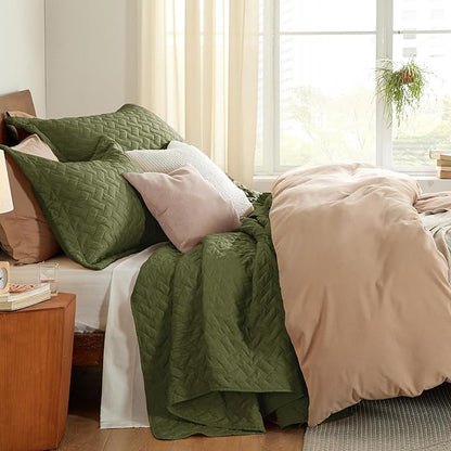 Bedsure Quilts Twin Size - Lightweight Bedspreads Twin Size with Basket Weave Pattern, Soft Quilt Bedding Set, Olive Green Comforter Set Coverlet for All Seasons with 1 Pillow Sham (68" x 86") | Skin-Friendly Soft, All-Season Comfort, Breathable, Light...