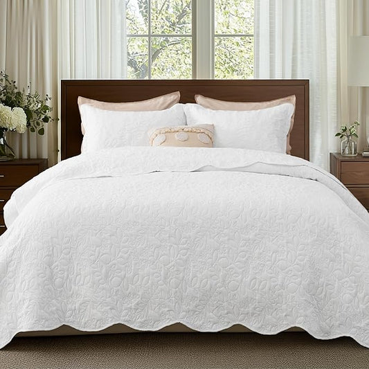 Bedsure Quilts Queen Size - Ultra Soft Pre-Washed Cloud-Like Bedding, All-Season Lightweight Comforter for Country Bedroom, Leaf Design Coverlet in Pure White, 90 x 96 Inches | Stitch-Free Quilting, Ultra Soft, Lightweight, Machine Washable, Pet-Friendly