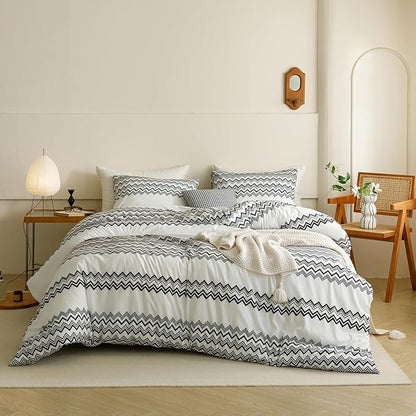 KAREVER Boho Comforter King Aztec Bedding Set Southwest Theme 3 PCs Bohemian Comforter Set Black Waved Strips King Size Comforter (104x90 Inches) with 2 Pillowcases (26x36 inches)