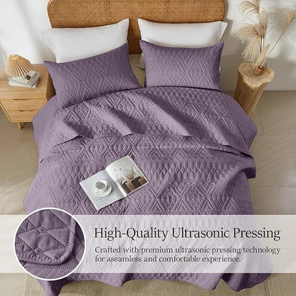 akkialla Twin Quilt Set, Grayish Purple Lightweight Microfiber Bedspread Coverlet, Boho Geometric Pattern, Soft All-Season Bedding, 2-Piece (1 Quilt, 1 Pillow Sham) | Breathable fabric, Modern style