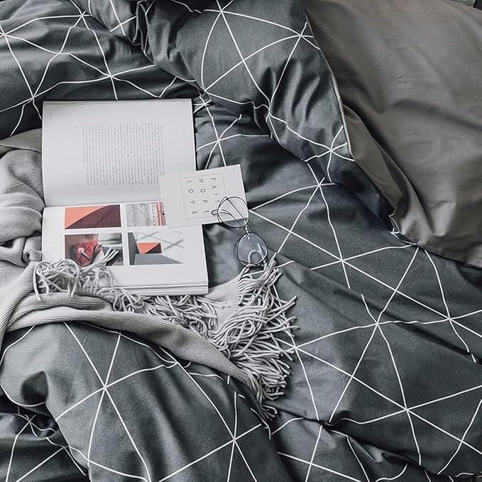 mixinni Full Size Comforter Set Soft Geometric Grey Geometric Checkered Plaid Printed Bedding Comforter for Men Boys, 1 Soft Microfiber Reversible Comforter with 2 Pillowcases for All Seasons