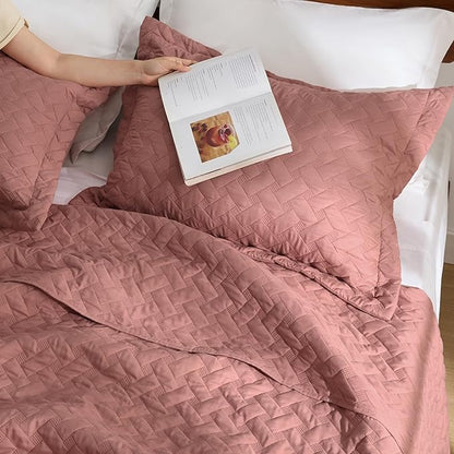 Bedsure Quilts Queen Size - Lightweight Bedspreads Queen Size with Basket Weave Pattern, Soft Quilt Bedding Set, Grayish Pink Comforter Set Coverlet for All Seasons with 2 Pillow Shams (90" x 96") | Skin-Friendly Soft, All-Season Comfort, Breathable, L...