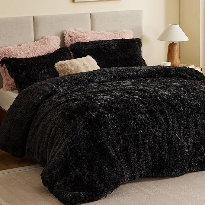 Intelligent Design Malea Shaggy Comforter Set, Long Faux Fur Cozy Down Alternative, Modern Casual Ultra Soft All Season Fluffy Bedding with Matching Sham,Twin/Twin XL, Black 2 Piece