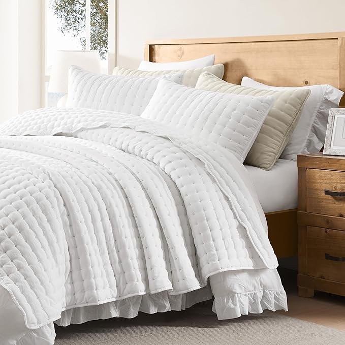 WDCOZY White Twin Size Quilt Bedding Sets with Pillow Sham, Lightweight Soft Bedspread Coverlet, Quilted Blanket Thin Comforter Bed Cover, All Season Summer Spring, 2 Pieces, 68x90 inches