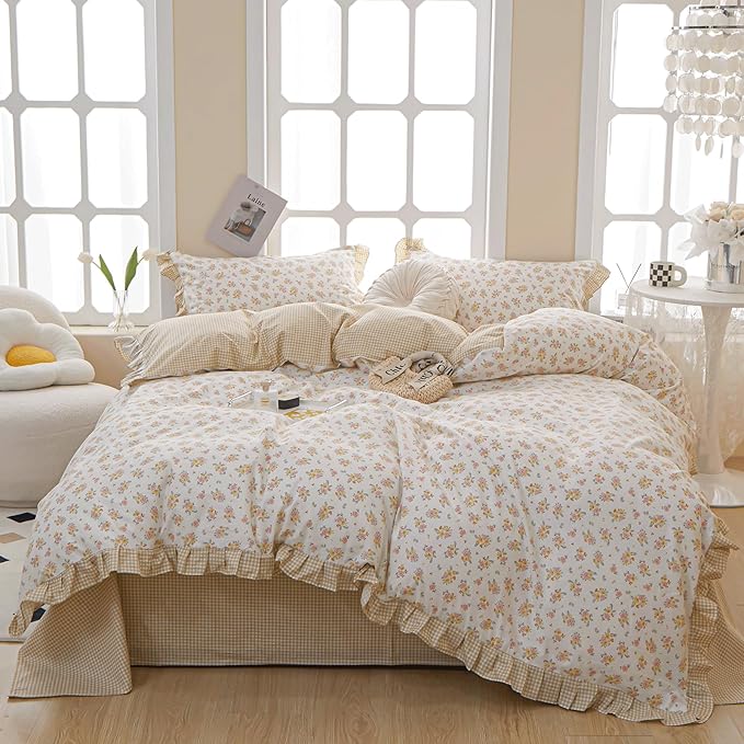 VM VOUGEMARKET Reversible Ruffle Comforter Set Queen,3 Pieces Shabby Chic Coquette Cottagecore Yellow Pink Flower Comforter with 2 Lace Pillow Shams,Queen Size