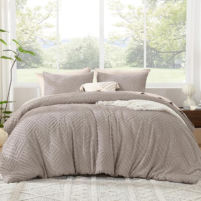 Litanika Queen Comforter Set Rose Coffee, 3 Pieces Cream Tufted Boho Farmhouse Bedding Comforter Sets, Lightweight Fluffy Comforter Bed Set for All Season (90x90In Comforter and 2 Pillowcases)