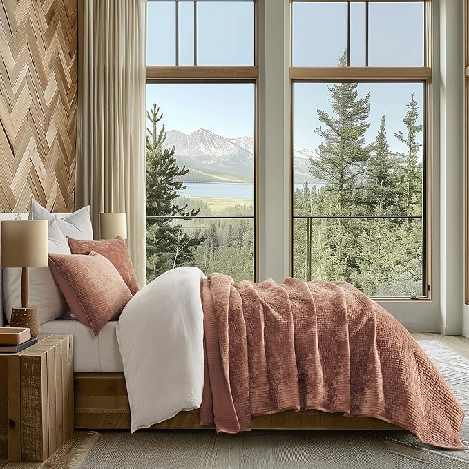 EVERGRACE Velvet Quilt Set Queen Size, Luxurious Soft Quilted Bedding Sets, Lightweight Velvet Comforter for All Season, Striped Channel Bedspread Coverlet with 2 Shams, Terracotta Clay